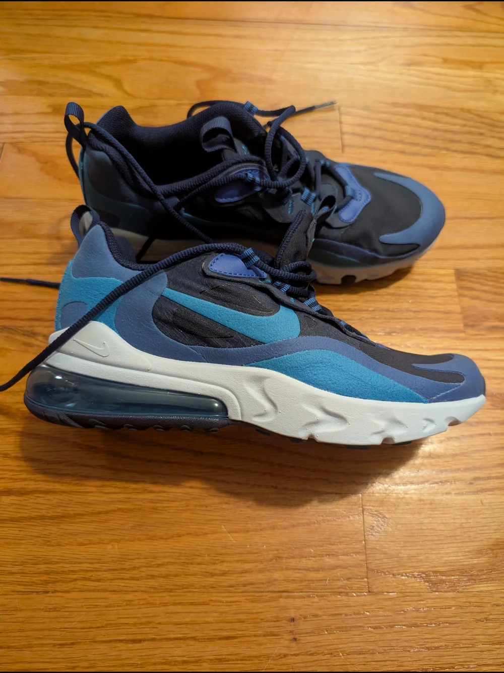 Nike Blue Air 270 React